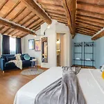 Mimosa- Loft Elegante Con Terrazza Nel Centro Di Siena